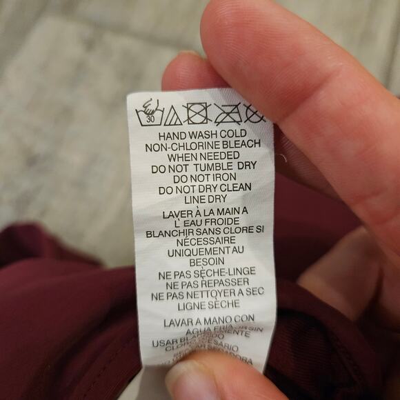 La Blanca Scalloped V-Neck One-Piece Swimsuit Women's Size 10 Maroon Lace-Up - Picture 13 of 13